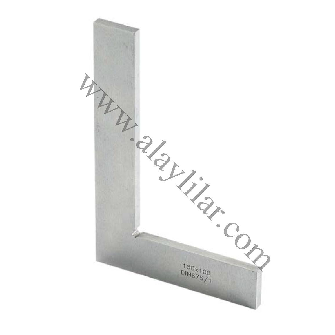 Şapkasız Gönye - DIN 875/1